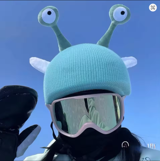 Funda de punto para casco
